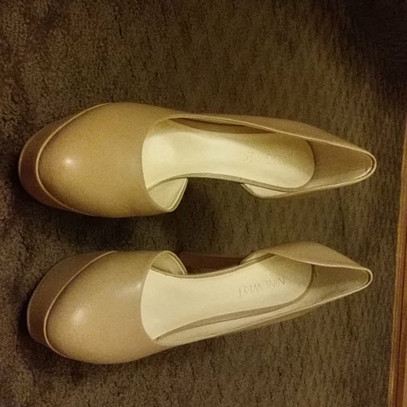 Taupe Nine West Heels - Picture 4 of 8